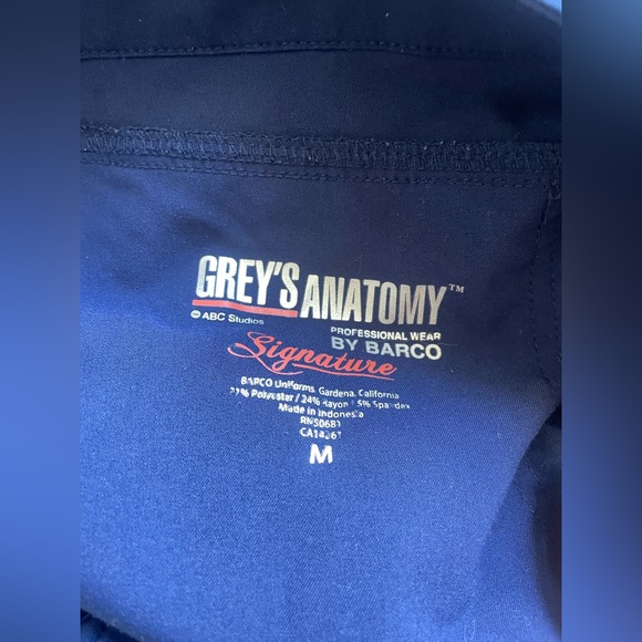 Medium Grey’s Anatomy by Barco Callie 3-pocket Scrub Pants - Picture 2 of 3